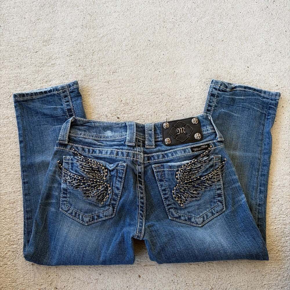 Miss Me Low Rise Embellished Angel Wing Pockets  Capri Jeans Size 25